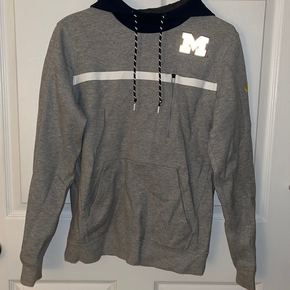 University of Michigan Nike women’s grey hoodie small with pockets